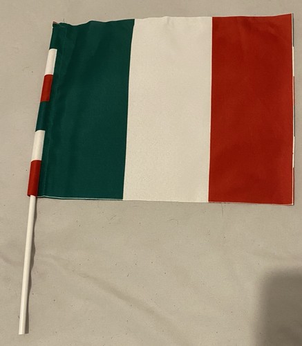 Bandiera italia con - con, pennone